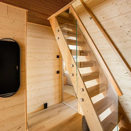 Ainur 萨利色尔卡